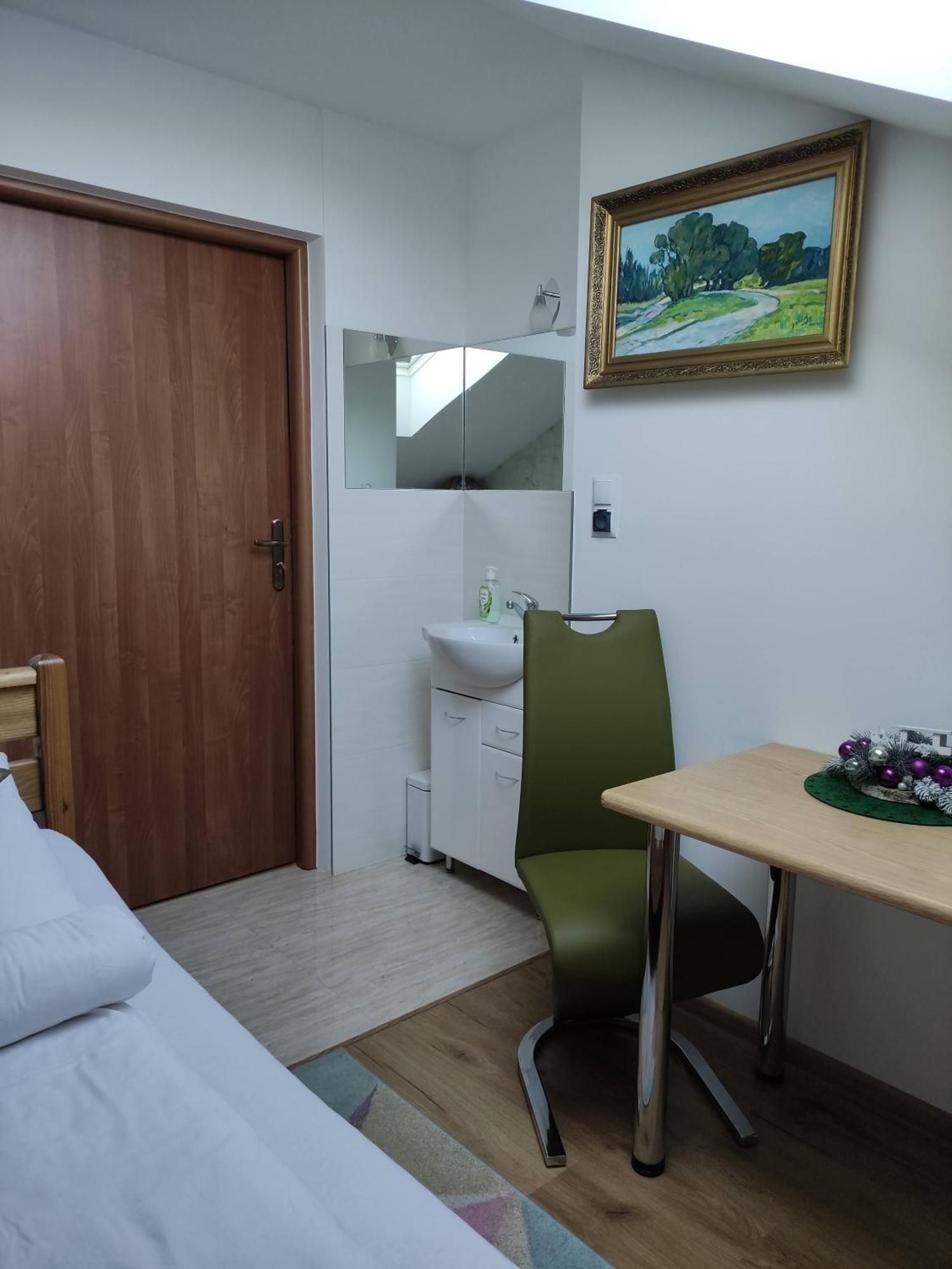 Homestay Strozowka Gorlice Eksteriør billede