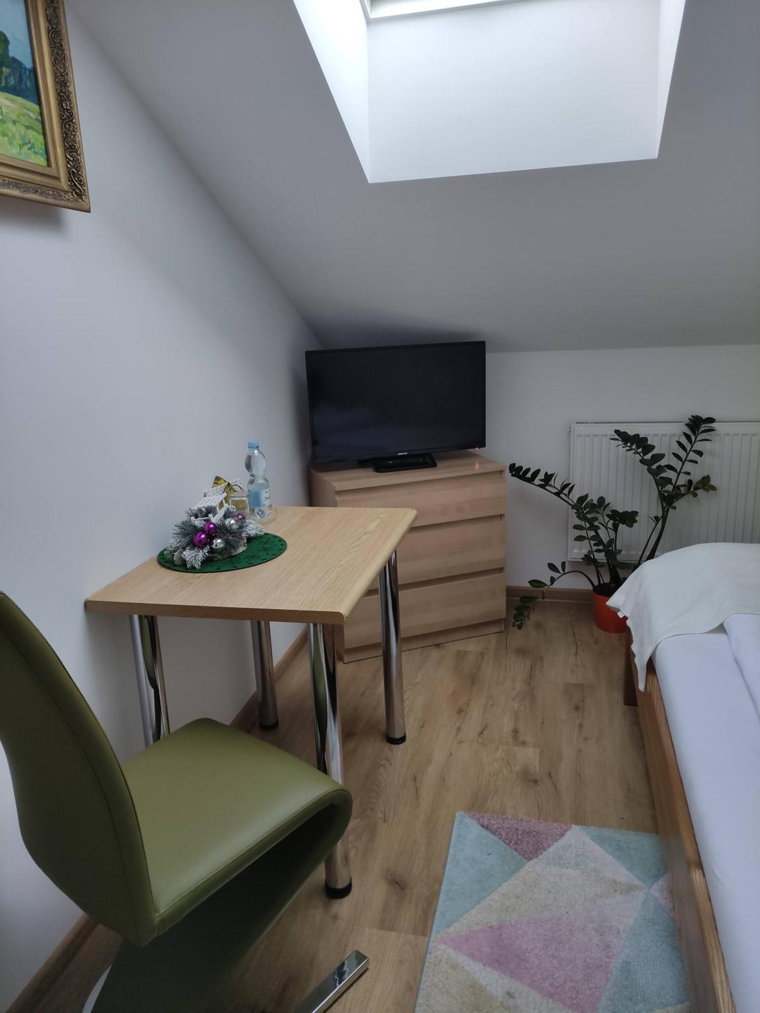 Homestay Strozowka Gorlice Eksteriør billede
